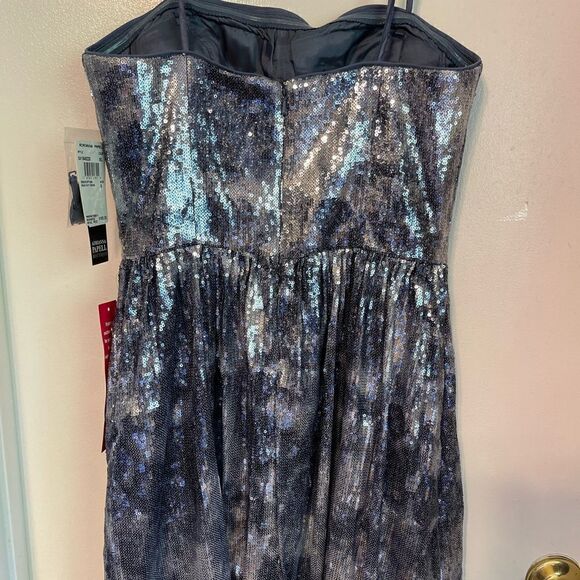 ADRIANNA PAPELL Sequins Party Strapless Fit and Flare Silver Mini Dress.Size 8 - Picture 6 of 16